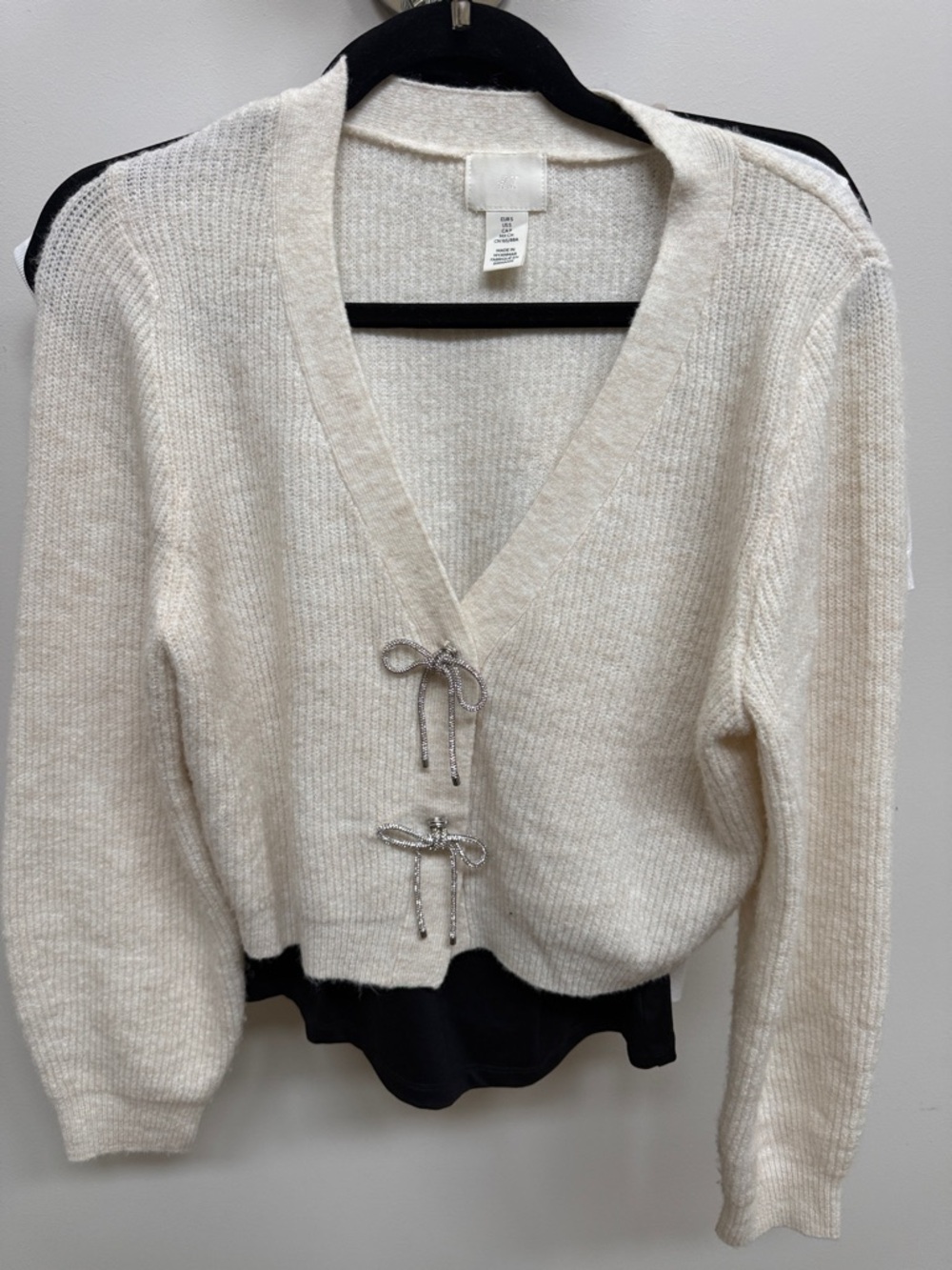 H&M Cozy Cream Tie-Front V-Neck Sweater